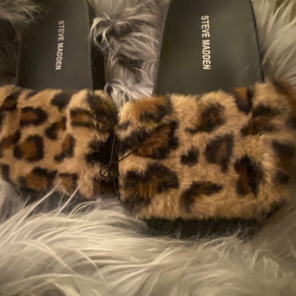 Steve Madden fur slippers - Picture 4 of 4